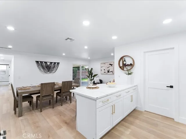 405 S Shasta Way, Upland, California 91786