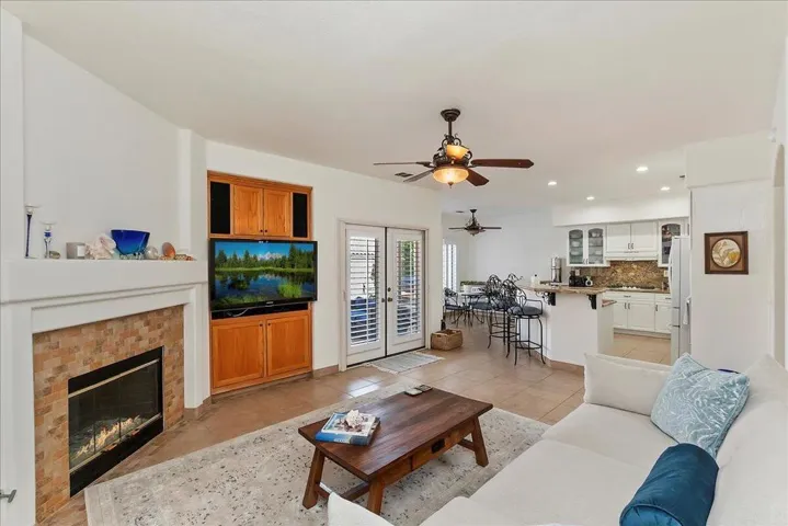 15-Family Room