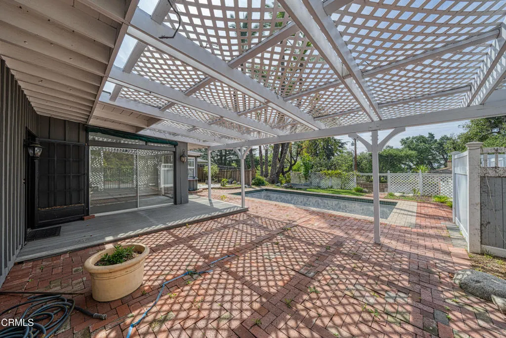 1041 Green Lane, La Canada Flintridge, California 91011 home-pic-26