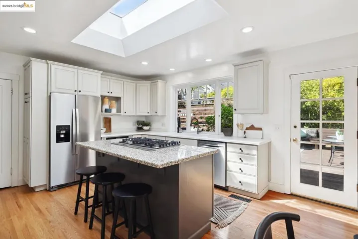 1869 San Ramon Ave, Berkeley, California 94707