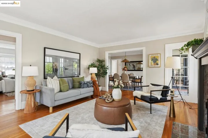 1869 San Ramon Ave, Berkeley, California 94707