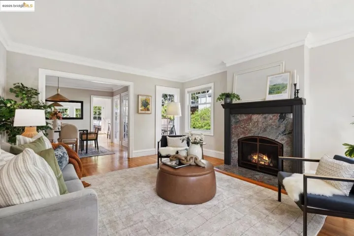 1869 San Ramon Ave, Berkeley, California 94707