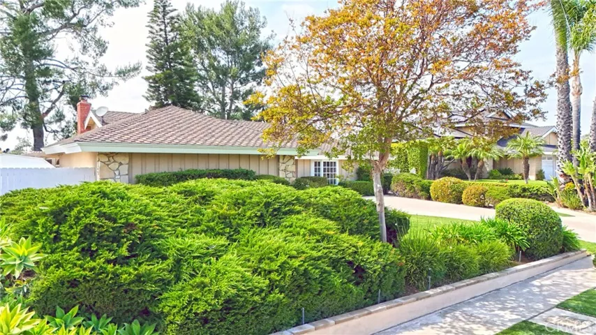 5061 W Knoll Drive, Yorba Linda, California 92886