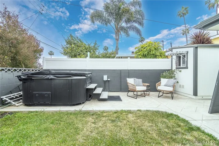 7662 Quebec Drive, Huntington Beach, California 92648