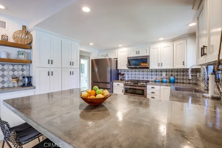 18359 Tamarind Street, Fountain Valley, California 92708
