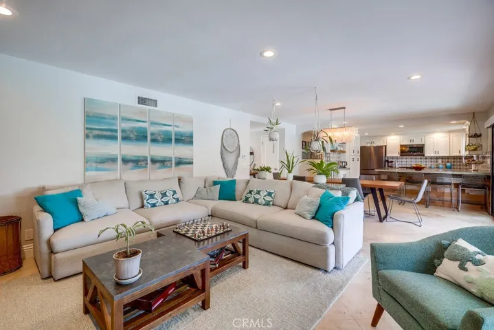 18359 Tamarind Street, Fountain Valley, California 92708