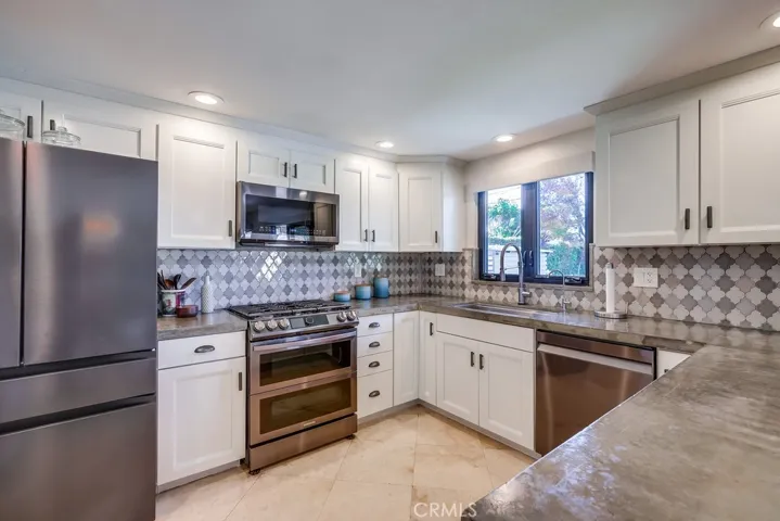 18359 Tamarind Street, Fountain Valley, California 92708
