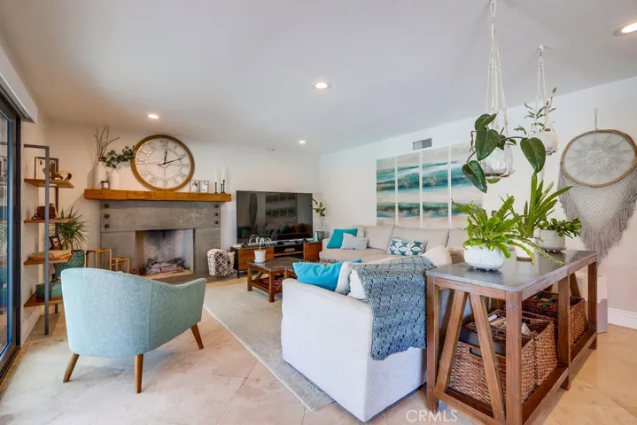 18359 Tamarind Street, Fountain Valley, California 92708