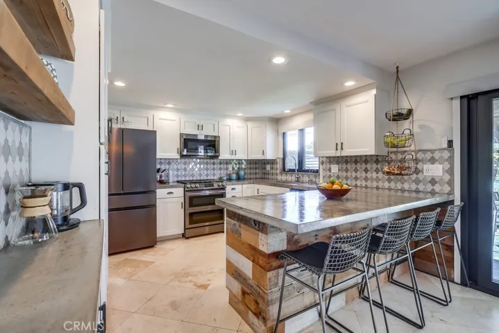 18359 Tamarind Street, Fountain Valley, California 92708