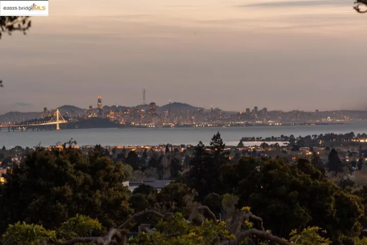 1130 Shattuck Ave, Berkeley, California 94707