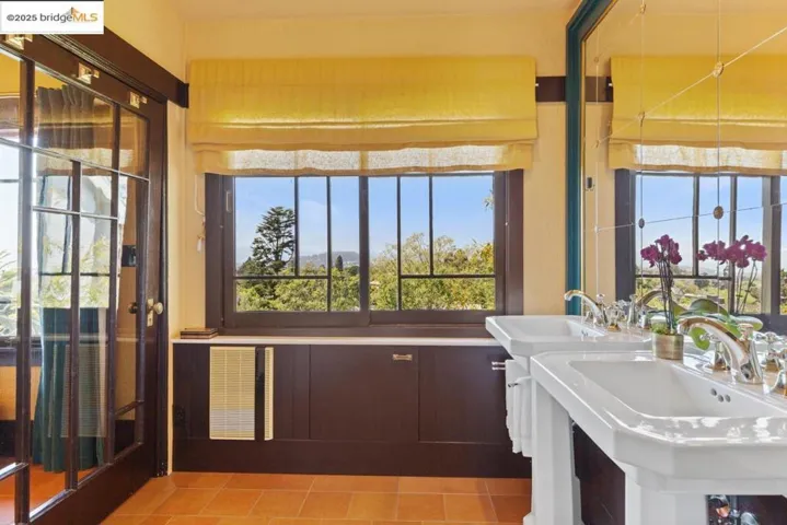1130 Shattuck Ave, Berkeley, California 94707