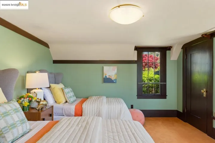 1130 Shattuck Ave, Berkeley, California 94707