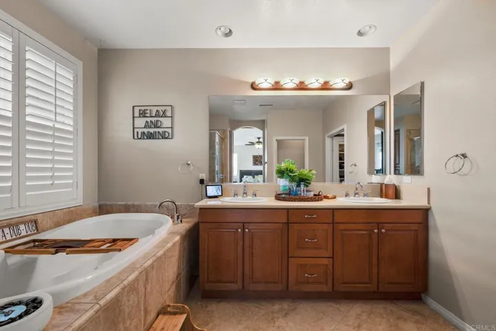 25111 Cedar Ridge Court, Wildomar, California 92595