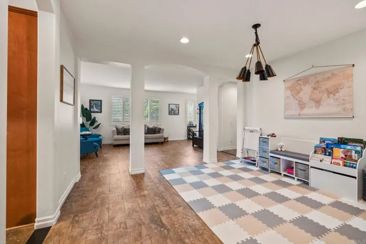 25111 Cedar Ridge Court, Wildomar, California 92595