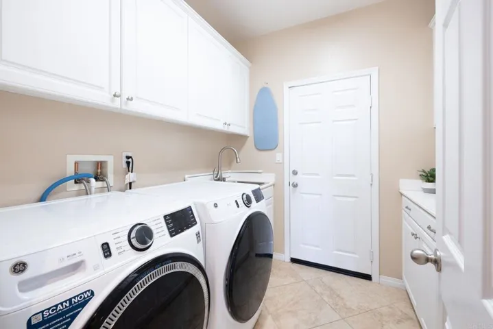 25111 Cedar Ridge Court, Wildomar, California 92595