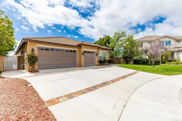25111 Cedar Ridge Court, Wildomar, California 92595