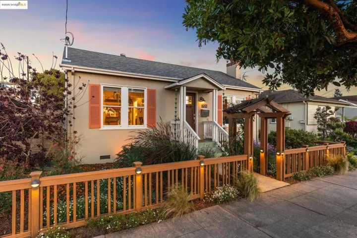 720 35th St, Richmond, California 94805