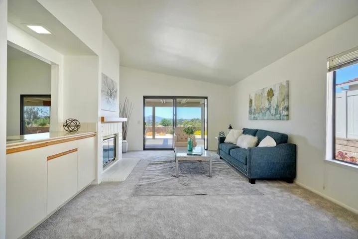 18222 Via Guadalmina, San Diego, California 92128
