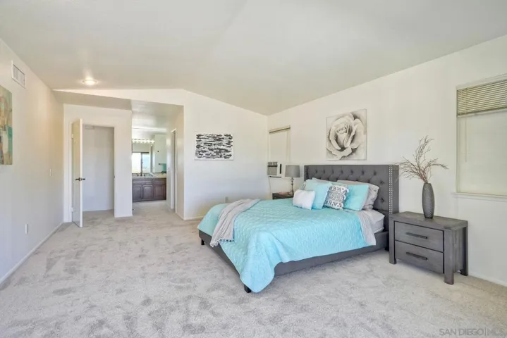 18222 Via Guadalmina, San Diego, California 92128