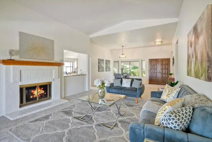 18222 Via Guadalmina, San Diego, California 92128