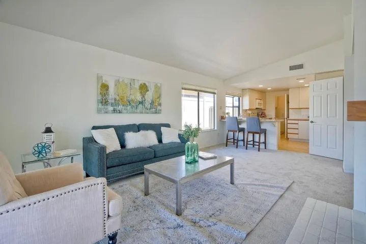 18222 Via Guadalmina, San Diego, California 92128