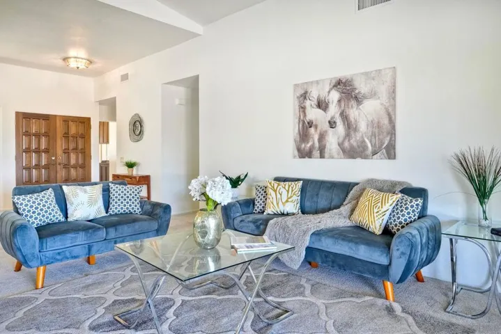 18222 Via Guadalmina, San Diego, California 92128