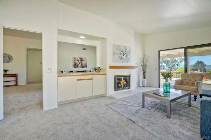 18222 Via Guadalmina, San Diego, California 92128