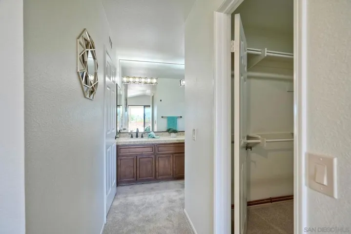 18222 Via Guadalmina, San Diego, California 92128