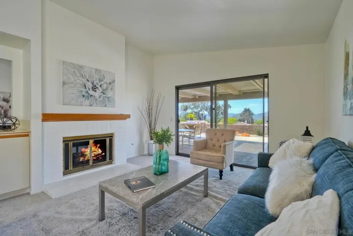 18222 Via Guadalmina, San Diego, California 92128