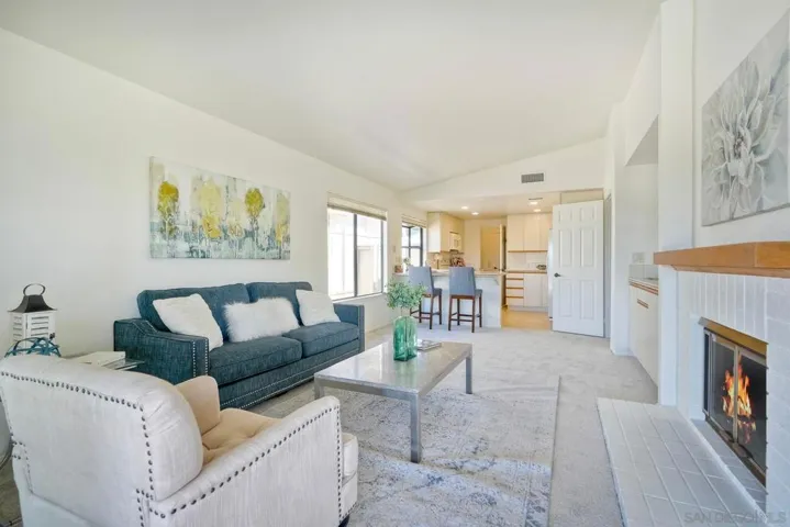 18222 Via Guadalmina, San Diego, California 92128