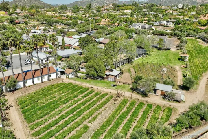 18222 Via Guadalmina, San Diego, California 92128