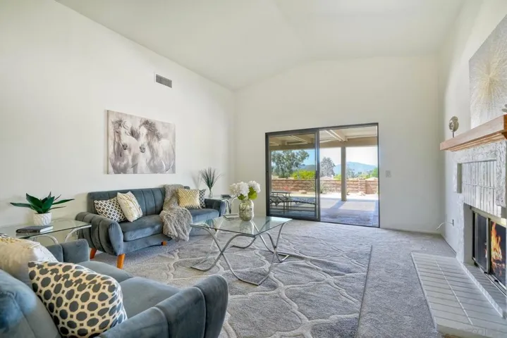18222 Via Guadalmina, San Diego, California 92128