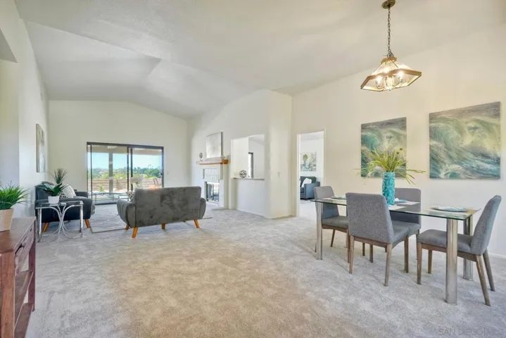 18222 Via Guadalmina, San Diego, California 92128