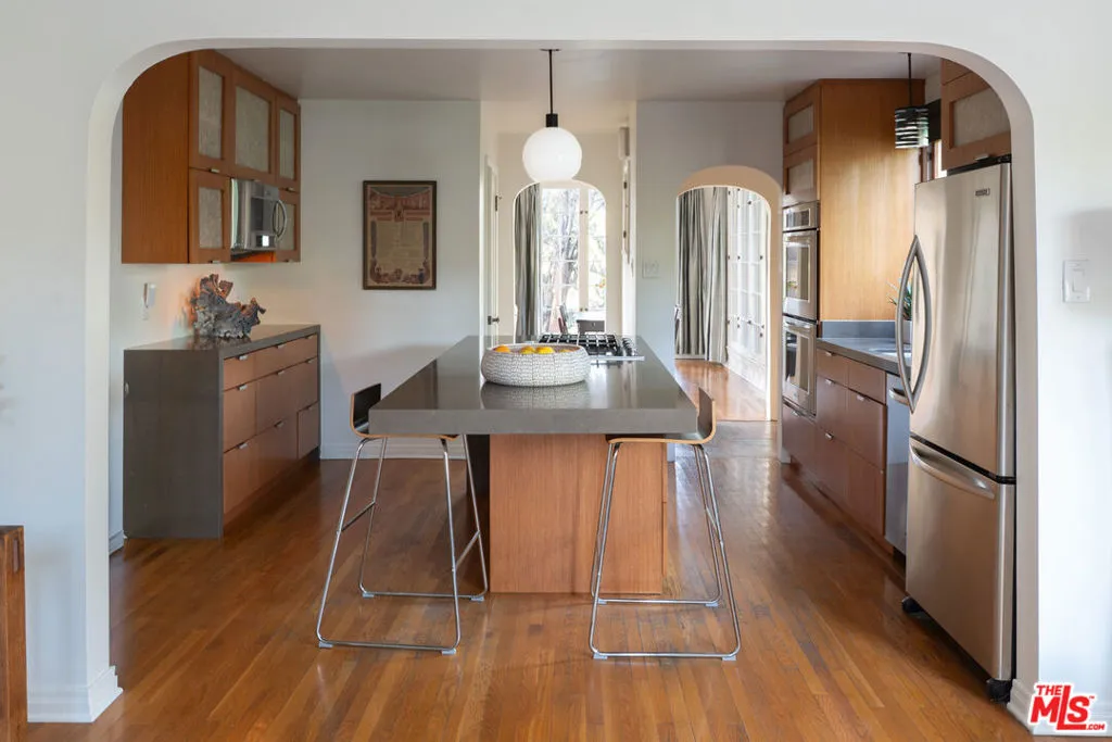 263 Lamont Drive, Los Angeles, California 90042 home-pic-18