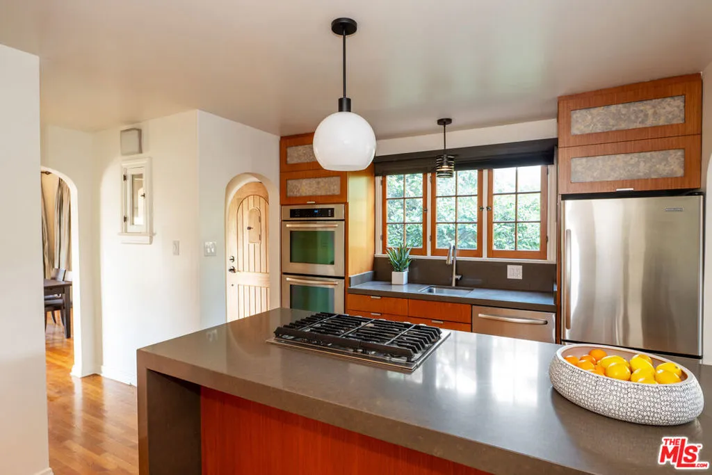 263 Lamont Drive, Los Angeles, California 90042 home-pic-19