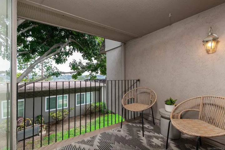 6255 Caminito Marcial, San Diego, California 92111