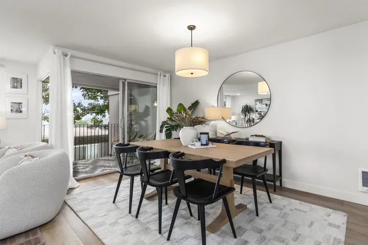 6255 Caminito Marcial, San Diego, California 92111