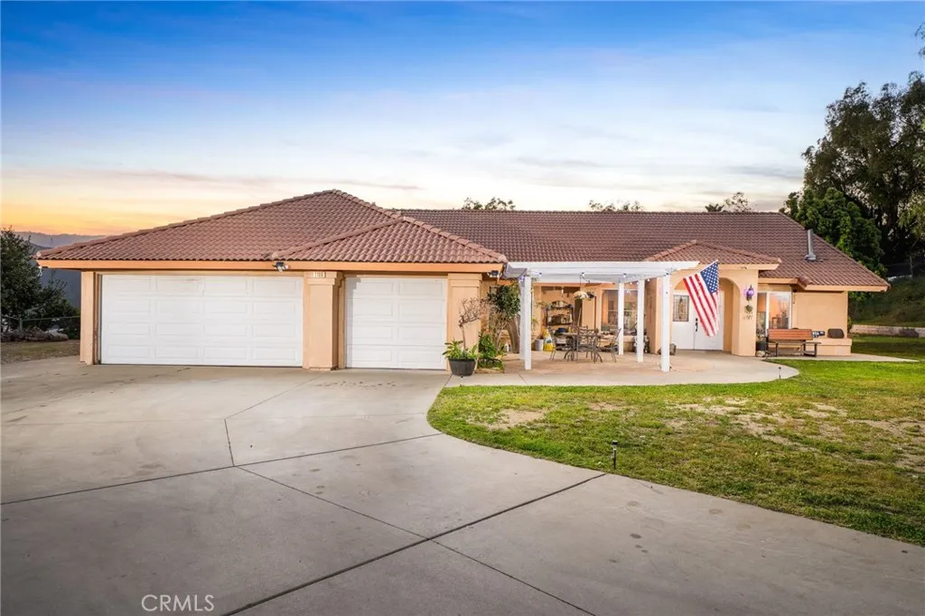 1108 Richmond Hill Court, San Bernardino, California 92407 home-pic-0