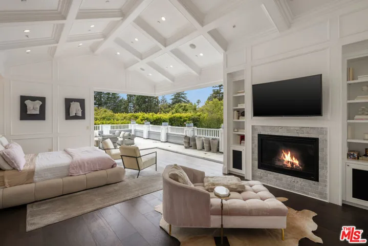 1495 Capri Drive, Pacific Palisades, California 90272