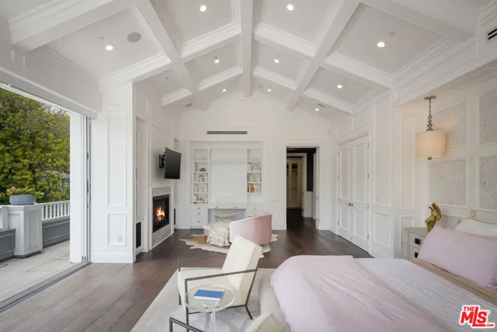1495 Capri Drive, Pacific Palisades, California 90272