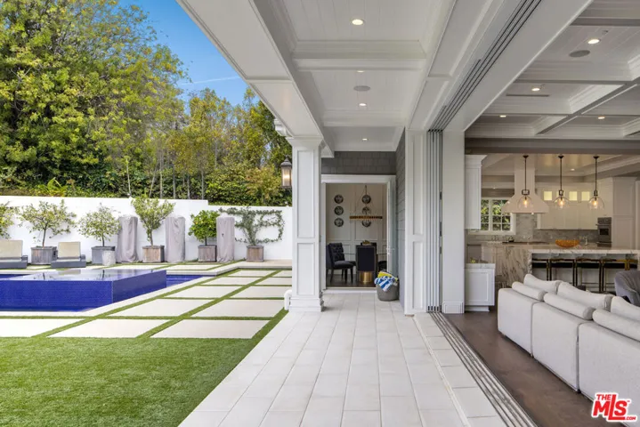 1495 Capri Drive, Pacific Palisades, California 90272