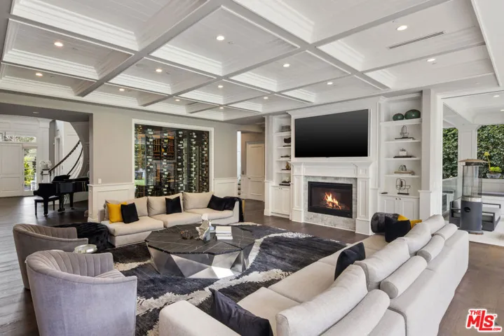 1495 Capri Drive, Pacific Palisades, California 90272