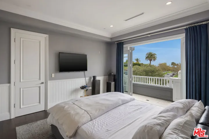 1495 Capri Drive, Pacific Palisades, California 90272