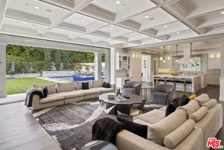 1495 Capri Drive, Pacific Palisades, California 90272