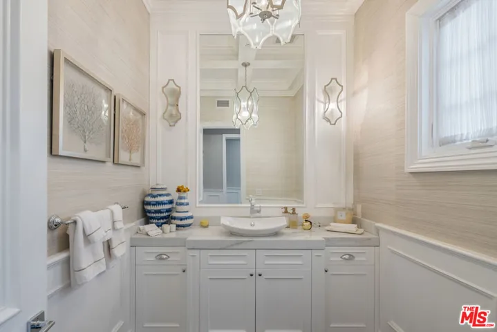 1495 Capri Drive, Pacific Palisades, California 90272