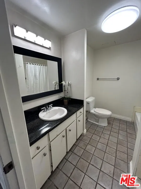 2170 Century Parkway 204s, Los Angeles, California 90067 home-pic-9