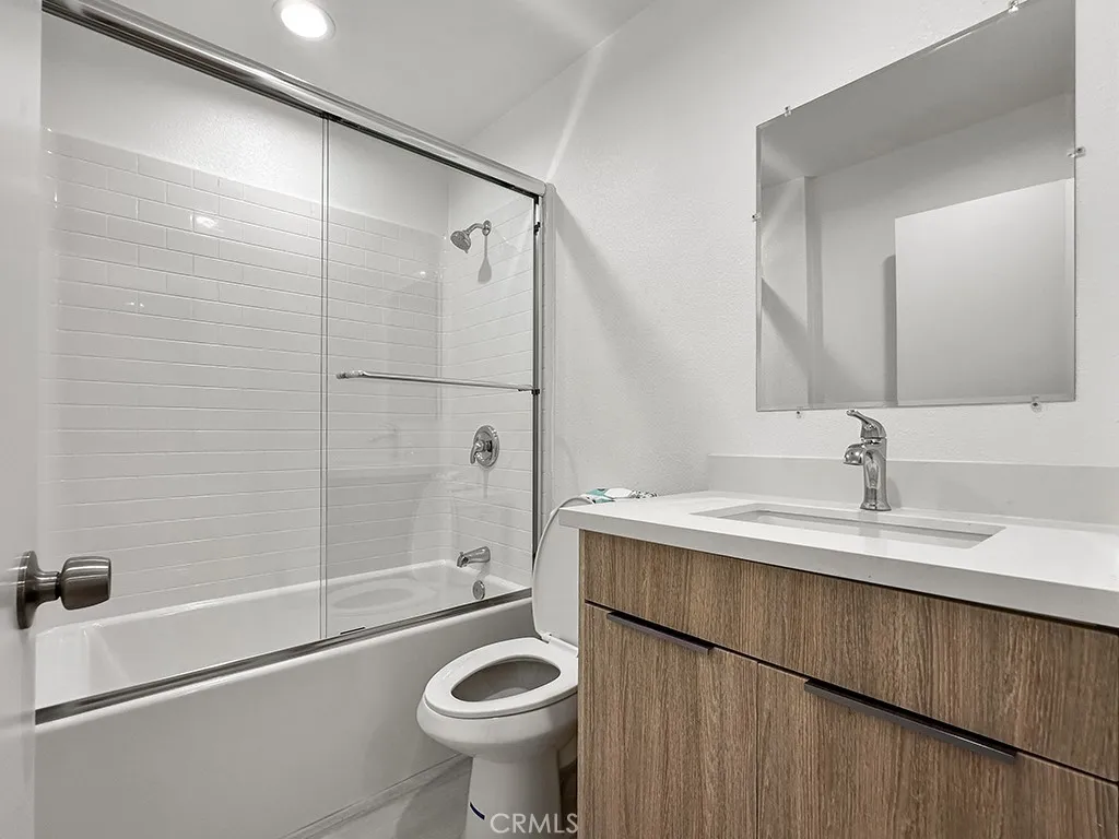 1144 Stanley Avenue, Long Beach, California 90804 home-pic-32