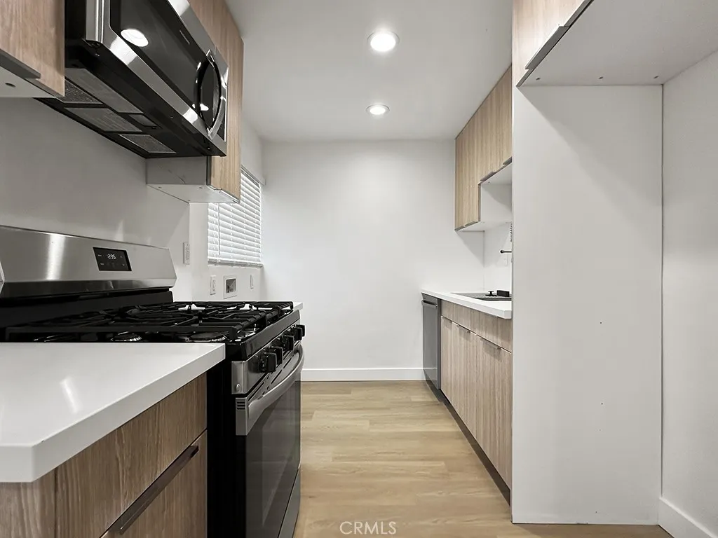 1144 Stanley Avenue, Long Beach, California 90804 home-pic-43