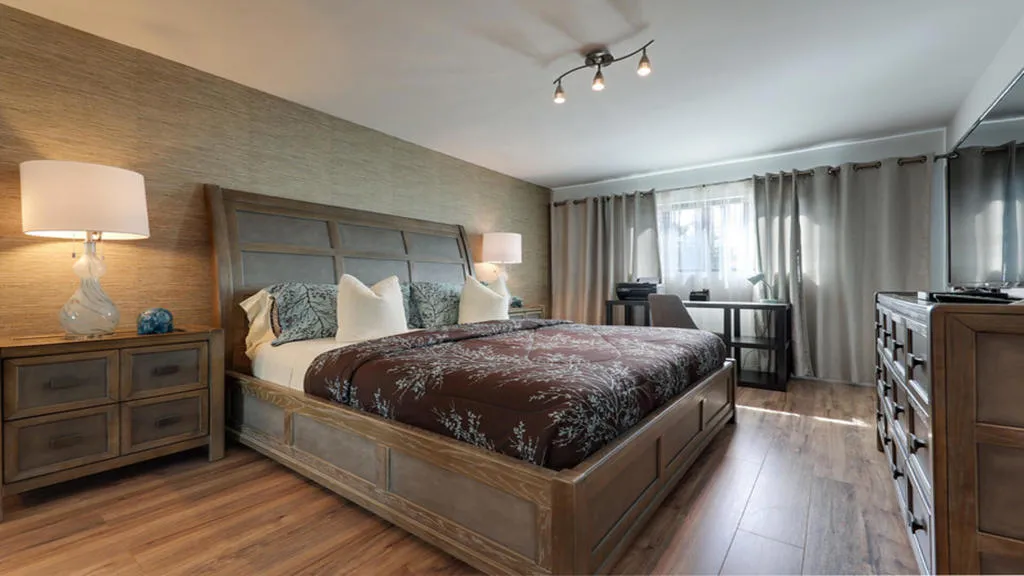 2160 S Palm Canyon Drive 10, Palm Springs, California 92264 home-pic-5