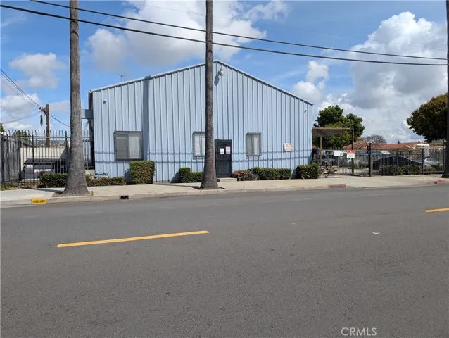 SIDE VIEW OF PROPERTY LOOKING EAST